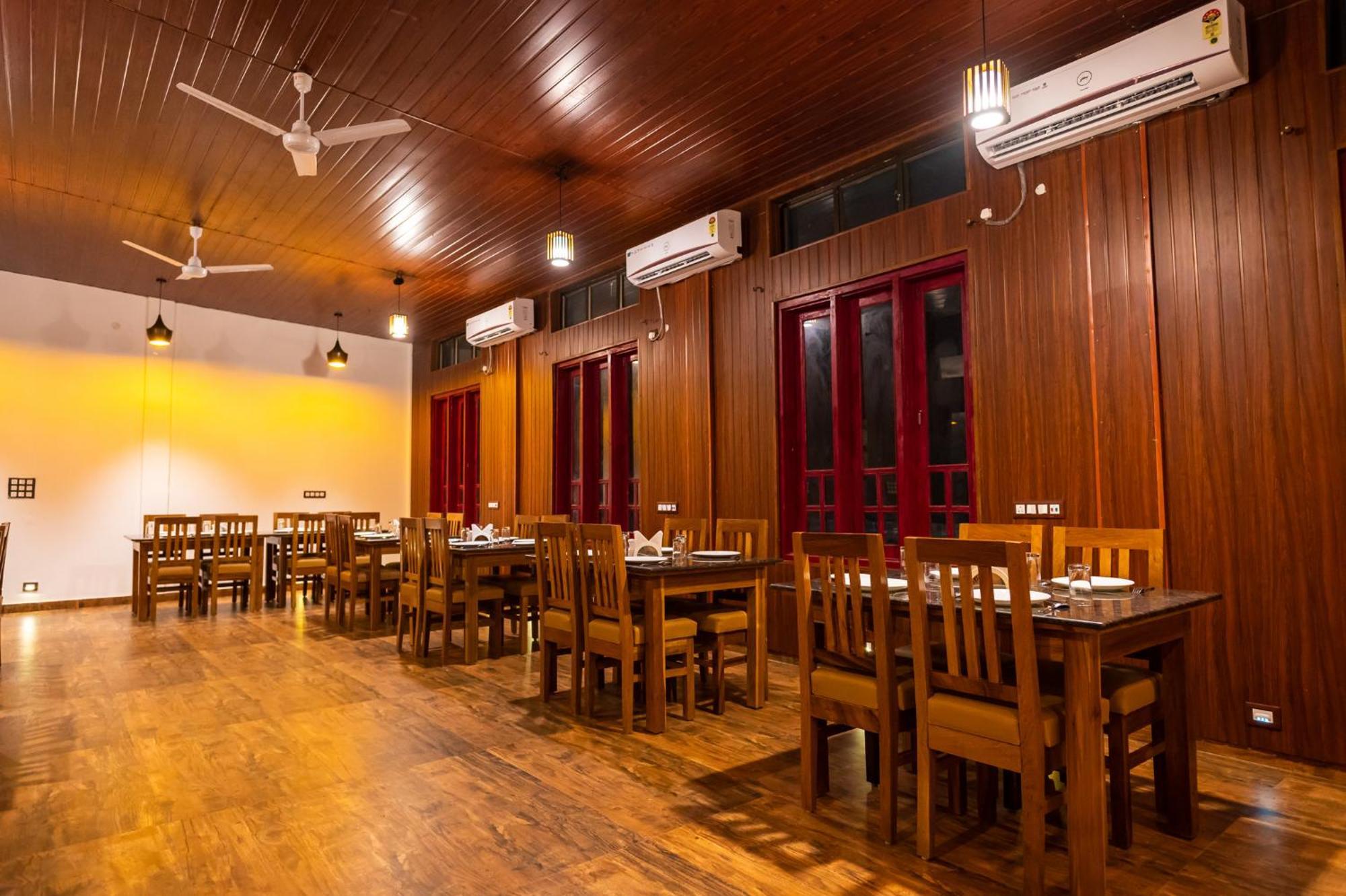 Hotel The Kaziranga Address Extérieur photo